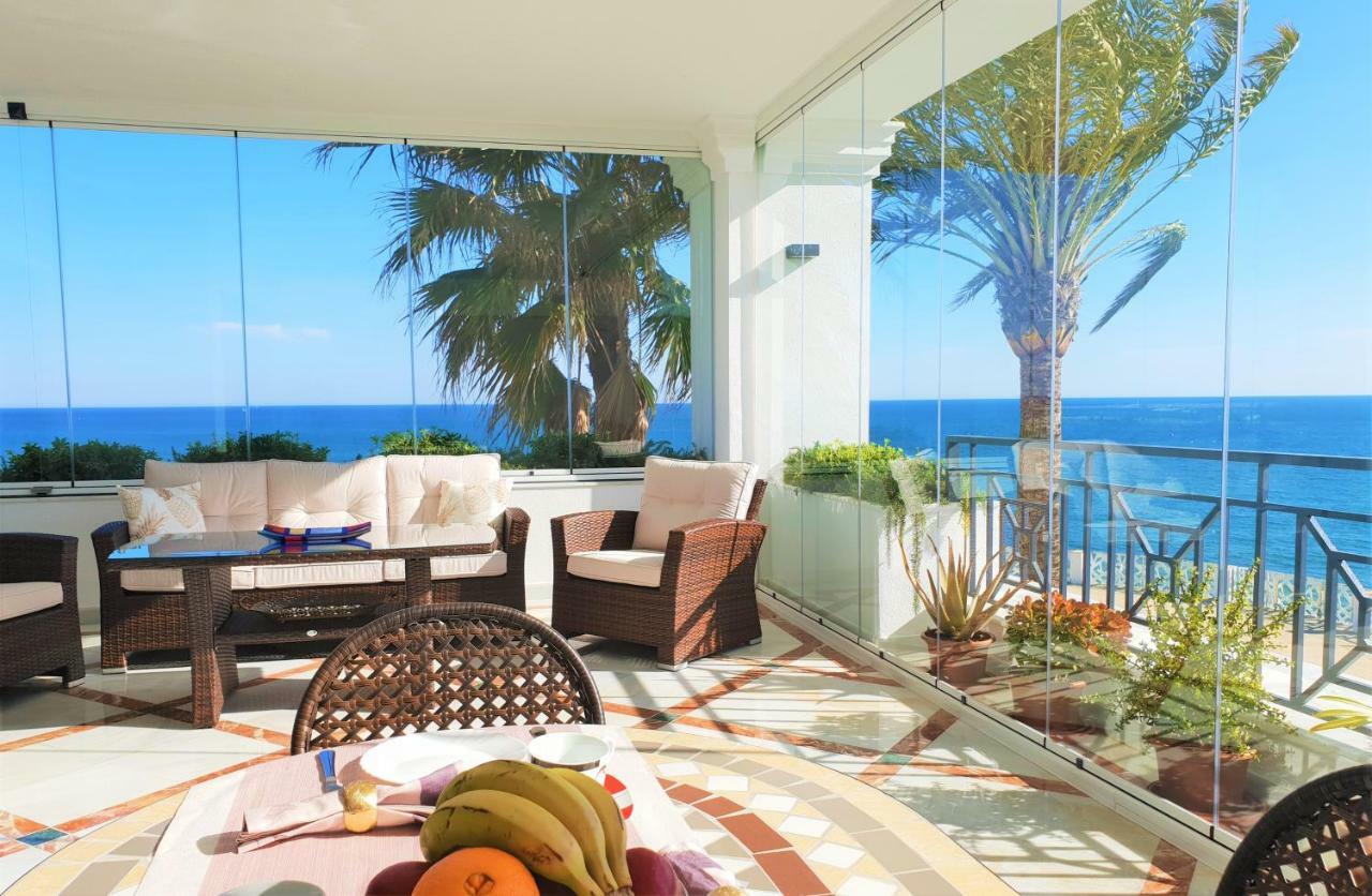 Luxury Apartment Frontal To The Sea In Estepona Doncella Beach Exterior foto