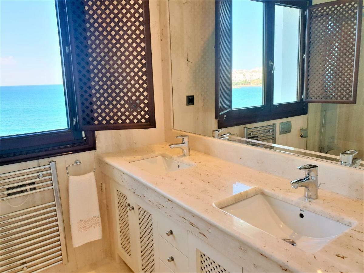 Luxury Apartment Frontal To The Sea In Estepona Doncella Beach Exterior foto
