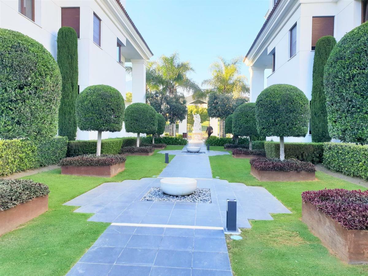 Luxury Apartment Frontal To The Sea In Estepona Doncella Beach Exterior foto